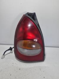 Fanale posteriore principale sinistro (luci)