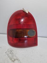 Fanale posteriore principale sinistro (luci)