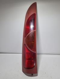 Fanale posteriore principale sinistro (luci)