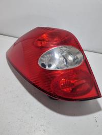 Fanale posteriore principale sinistro (luci)