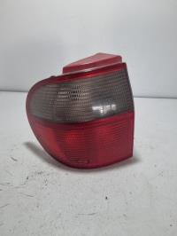 Fanale posteriore principale sinistro (luci)