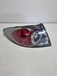 Fanale posteriore principale sinistro (luci)