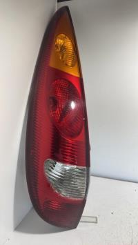 Fanale posteriore principale sinistro (luci)