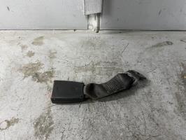 Attache ceinture arriere gauche