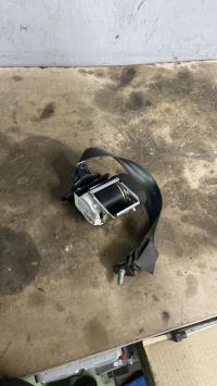 Ceinture arriere droit