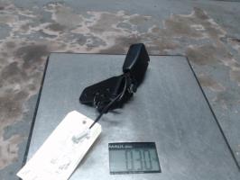 Attache ceinture arriere droit