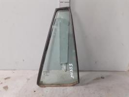 Ventanilla triangular trasera derecha