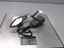 Attache ceinture avant droit