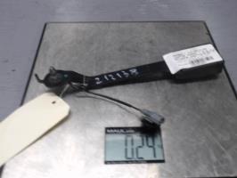 Attache ceinture avant gauche