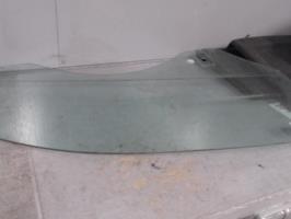 Vitre avant gauche
