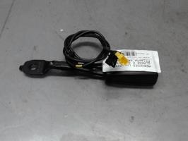 Attache ceinture avant droit