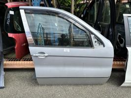 Porte avant droit
