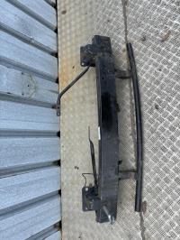 Renfort pare choc avant (traverse)