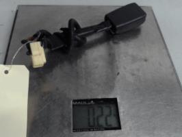 Attache ceinture avant gauche