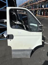 Porte avant droit
