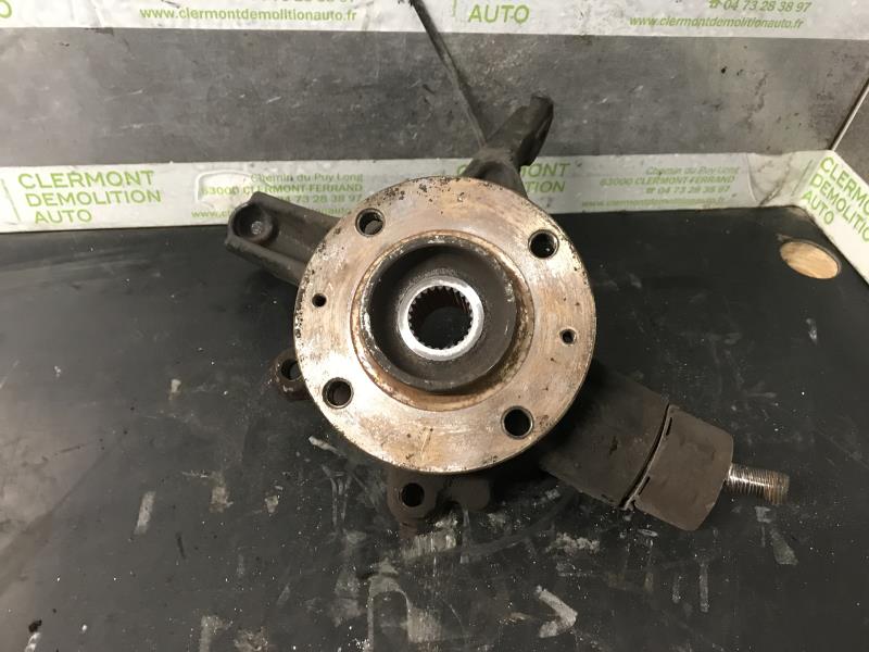 Fusee avant gauche
