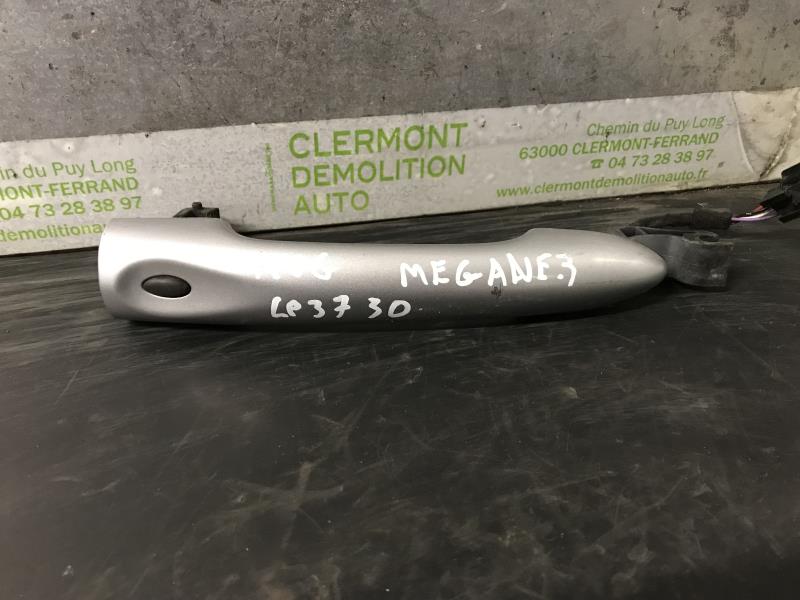 Poignee porte avant gauche