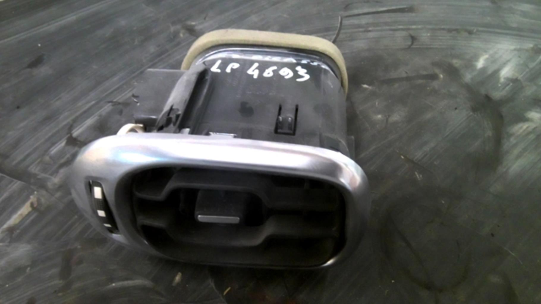 Aerateur tableau de bord