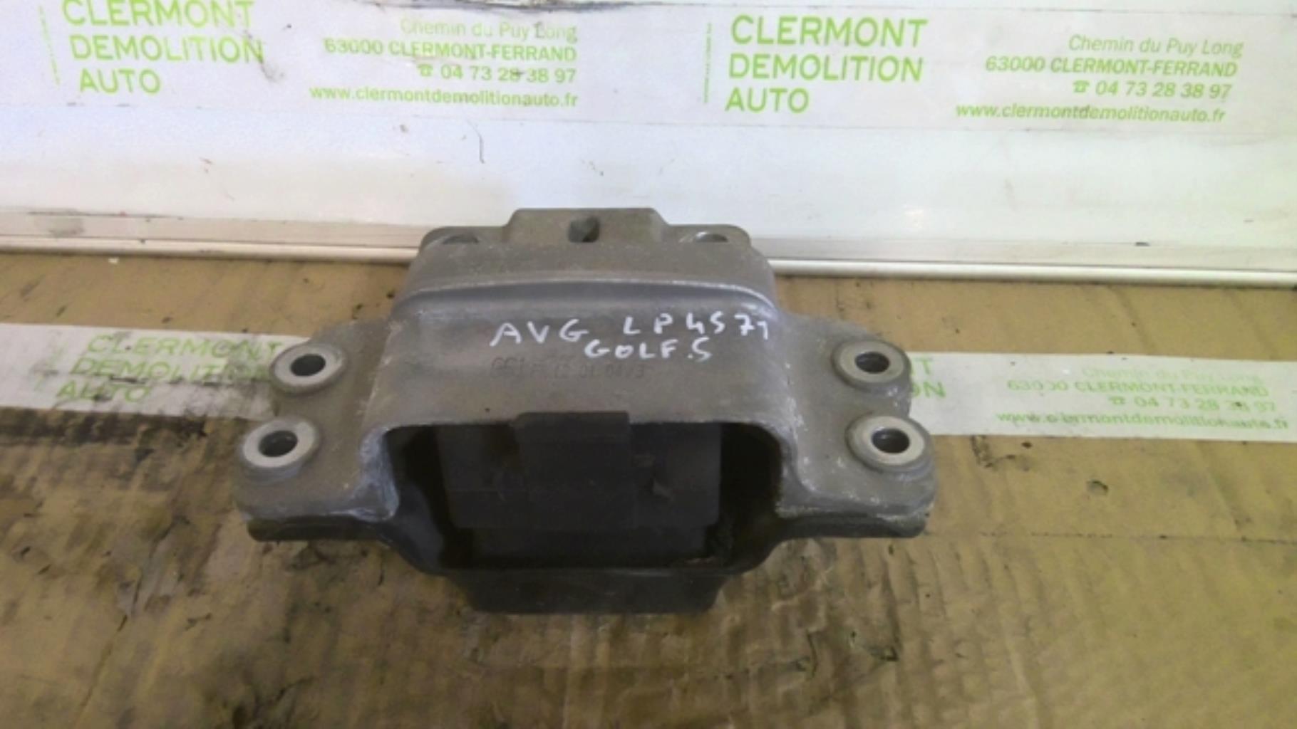 Support moteur gauche