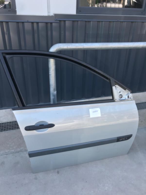 Porte avant droit