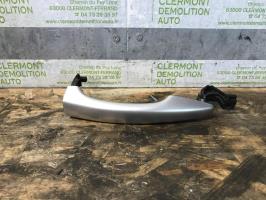 Poignee porte avant droit