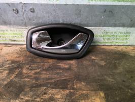 Poignee interieur avant gauche