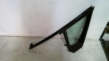 Custode avant droit (porte)