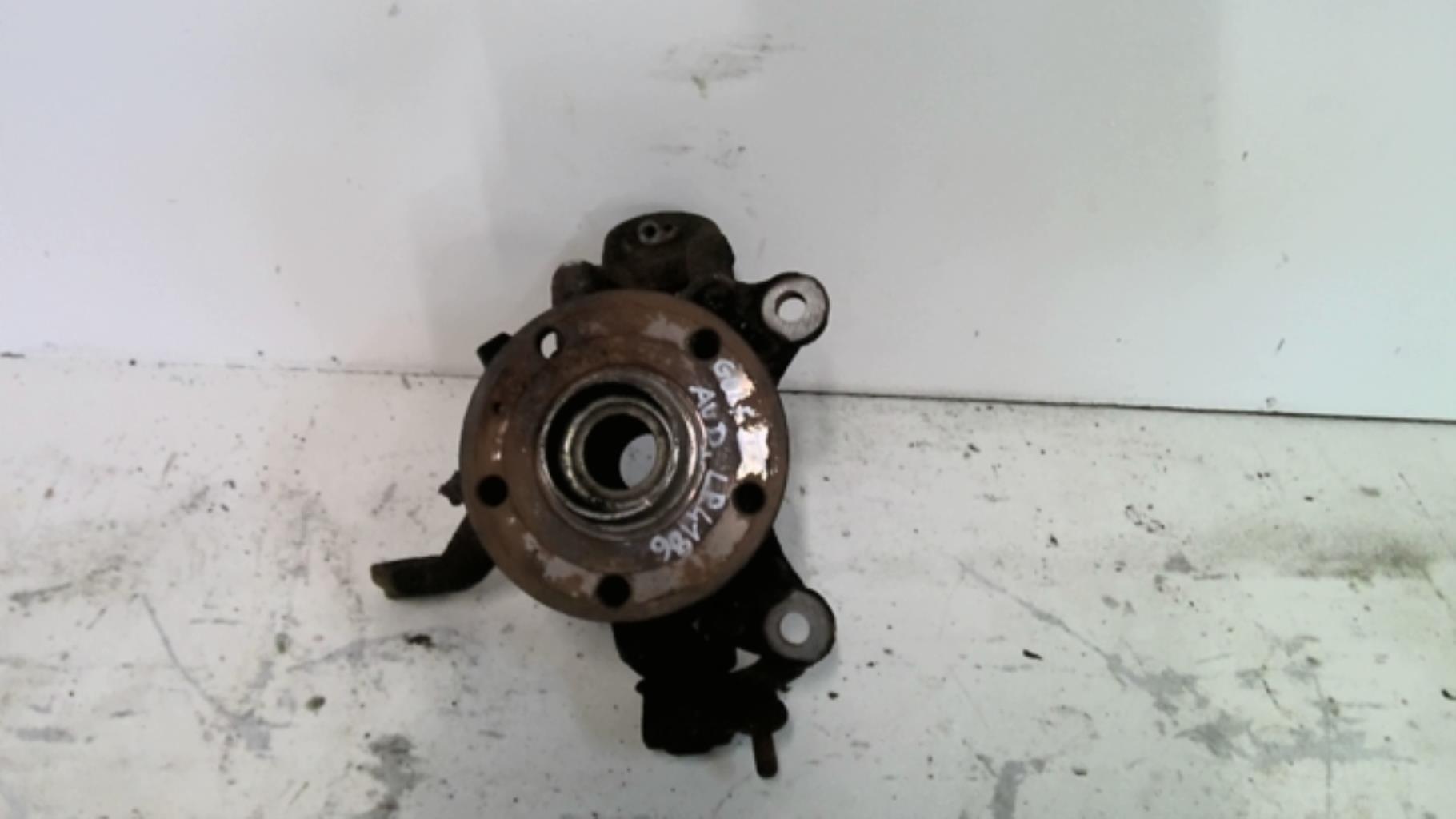 Fusee avant droit