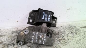 Support moteur droit
