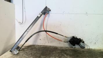 Leve vitre electrique avant droit