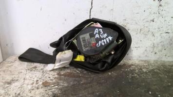 Ceinture avant gauche