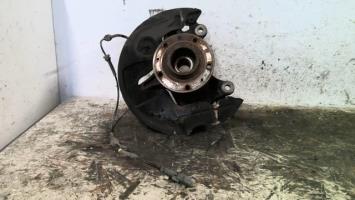 Fusee avant droit