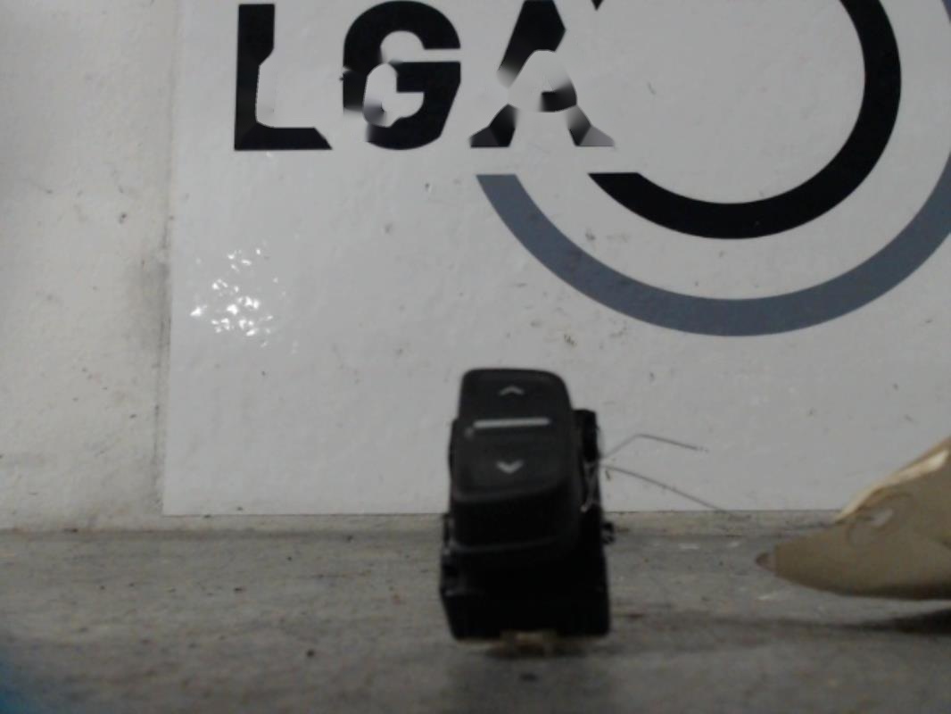 Interrupteur de leve vitre