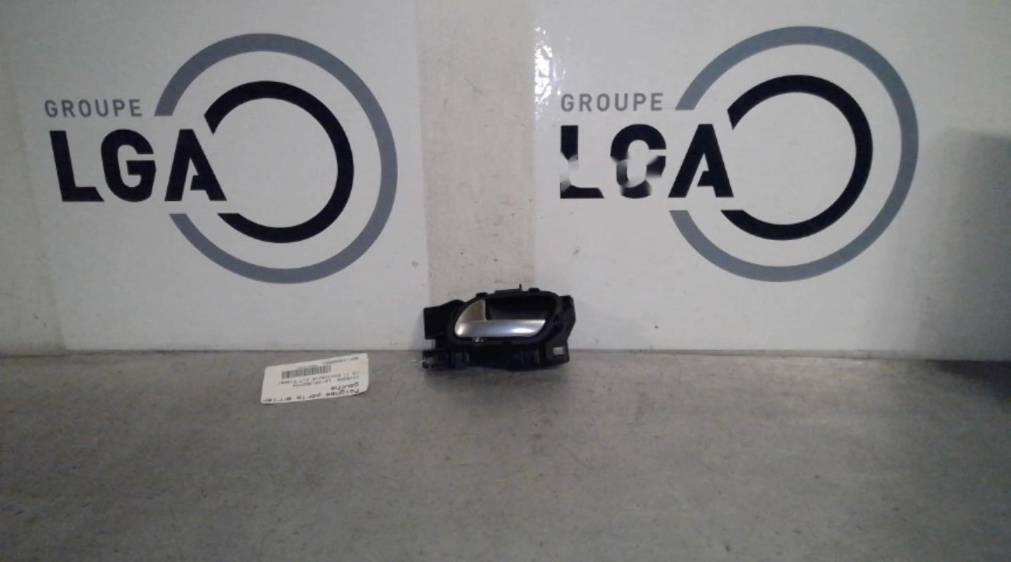 Poignee porte arriere gauche