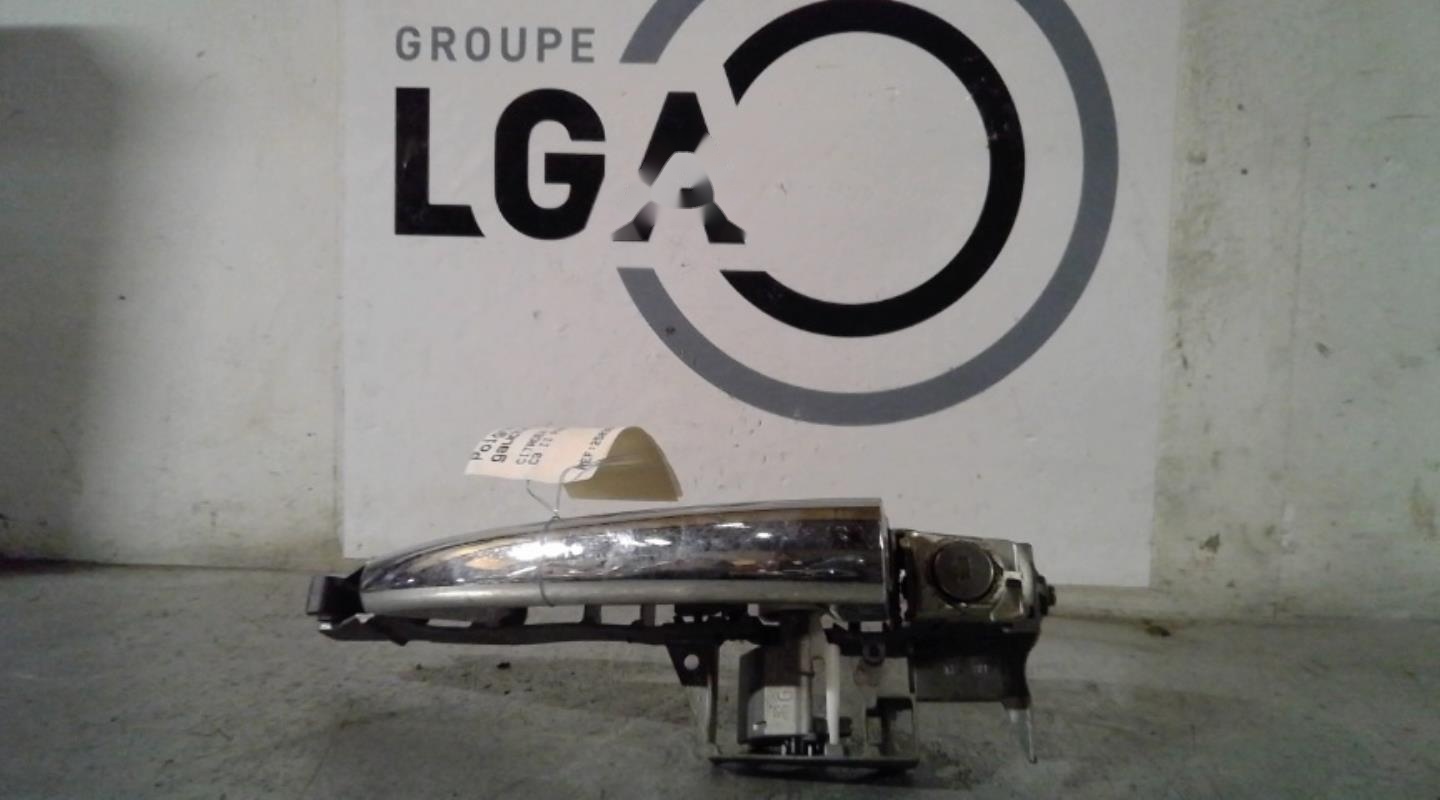 Poignee porte avant gauche