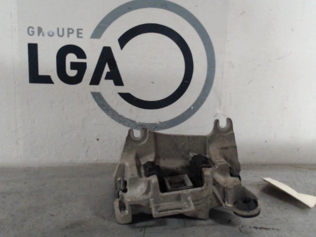 Support moteur gauche