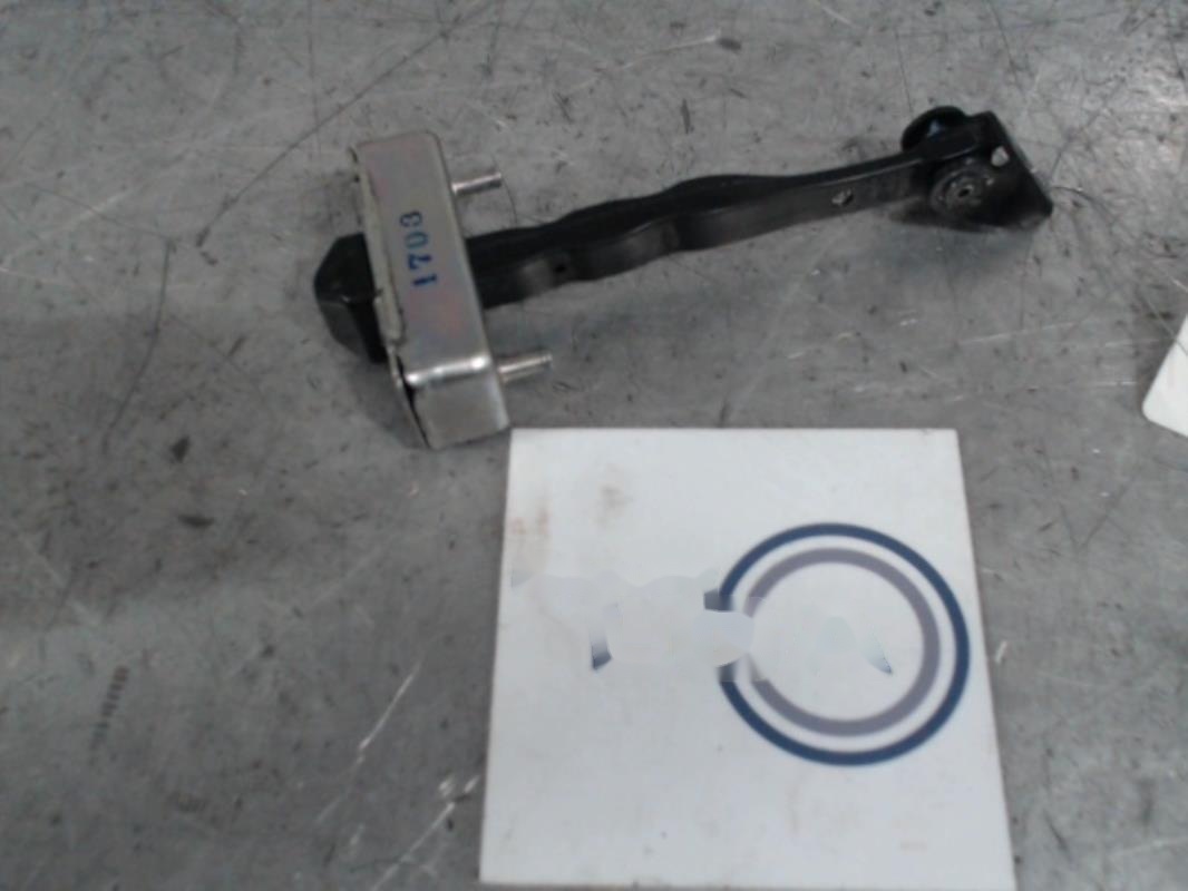Tirant de porte avant gauche