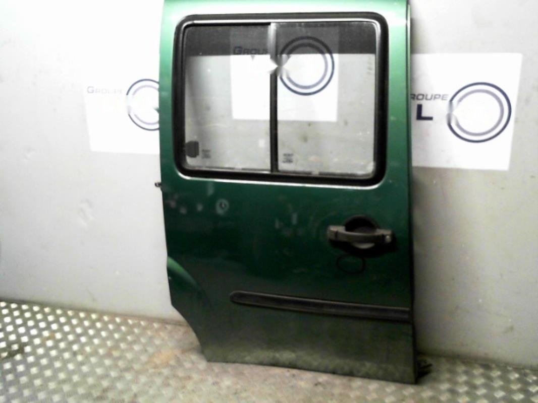 Porte laterale droit