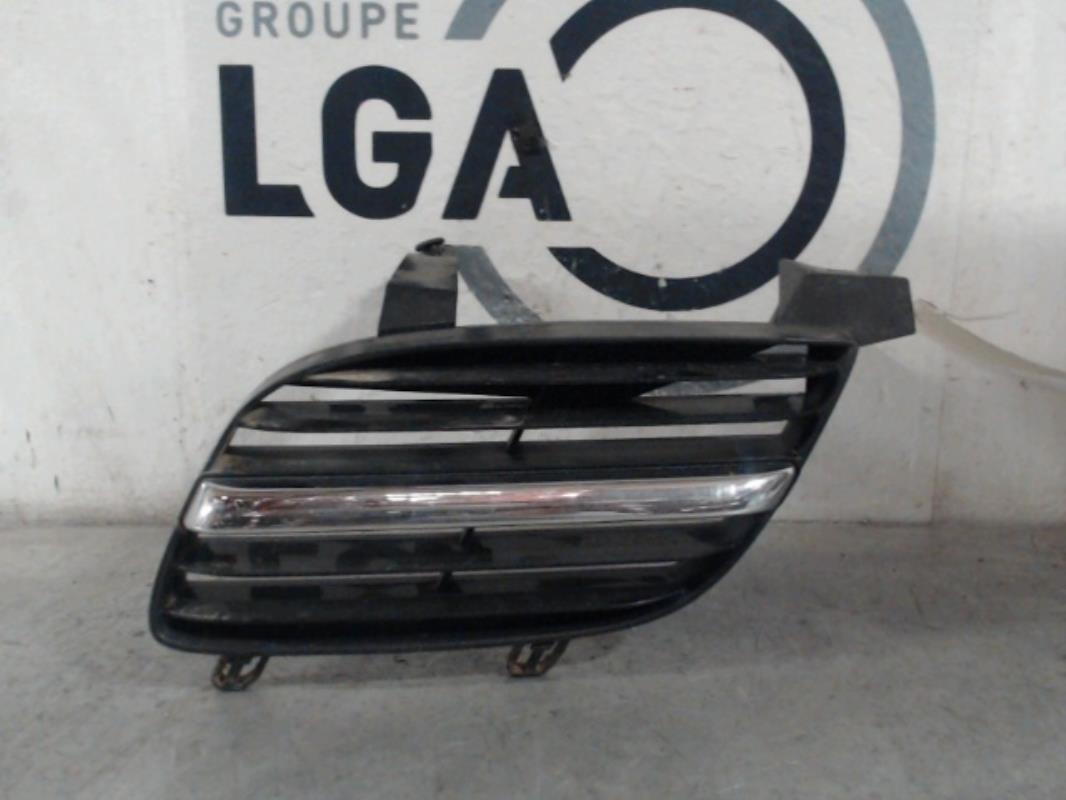 Calandre gauche