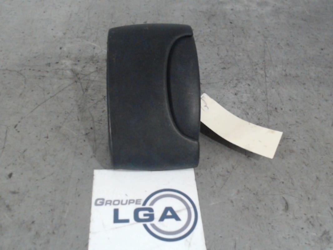 Poignee porte laterale gauche