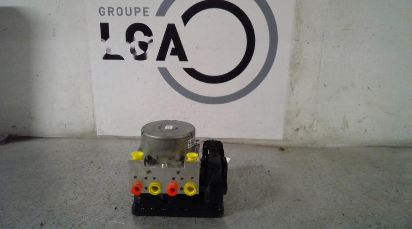 Bloc ABS (freins anti-blocage)