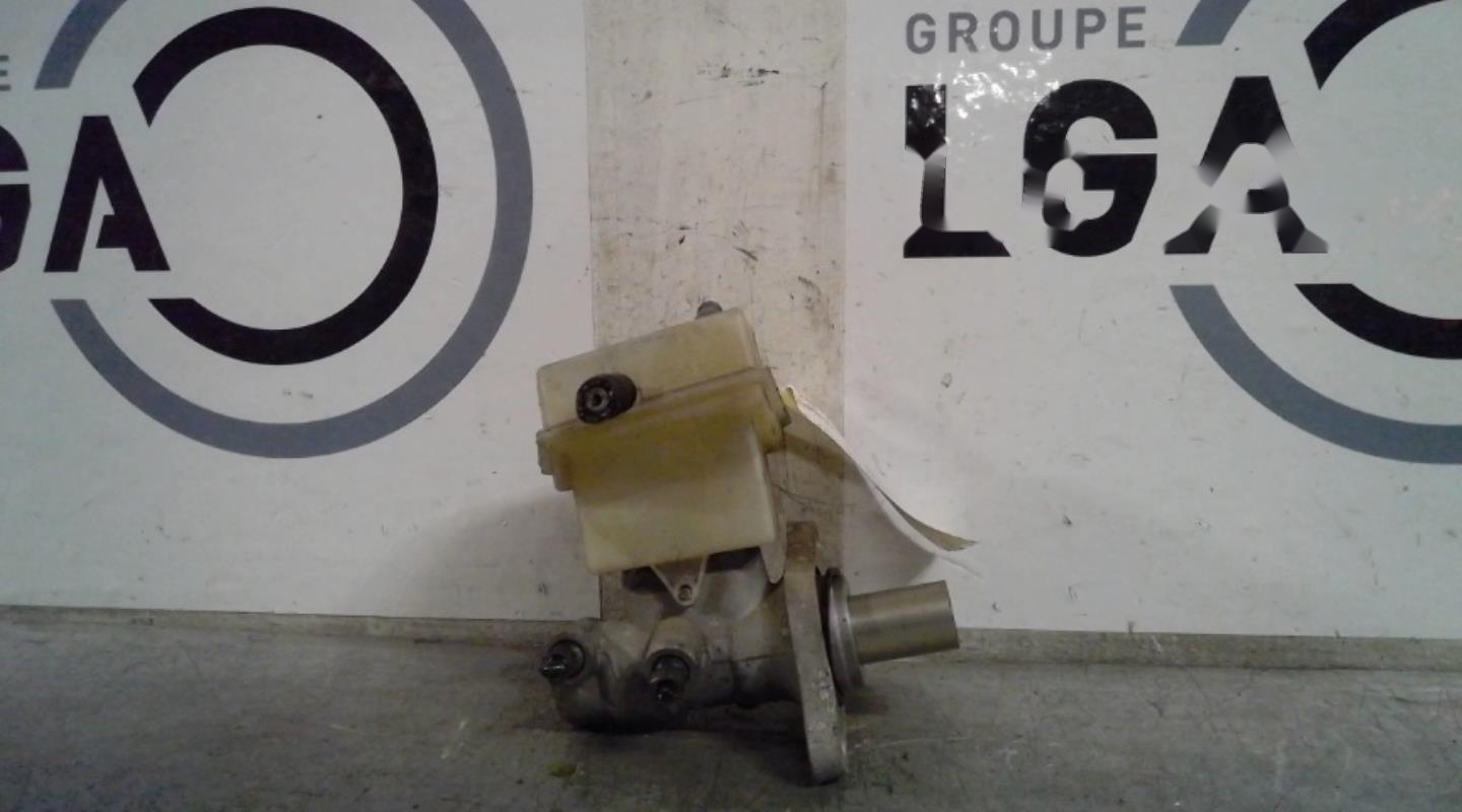 Maitre cylindre (freinage)
