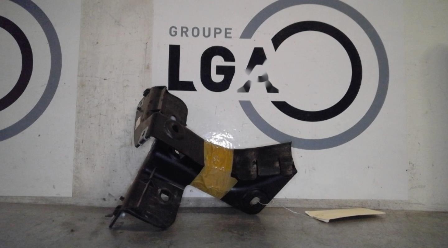 Support de pare chocs arriere