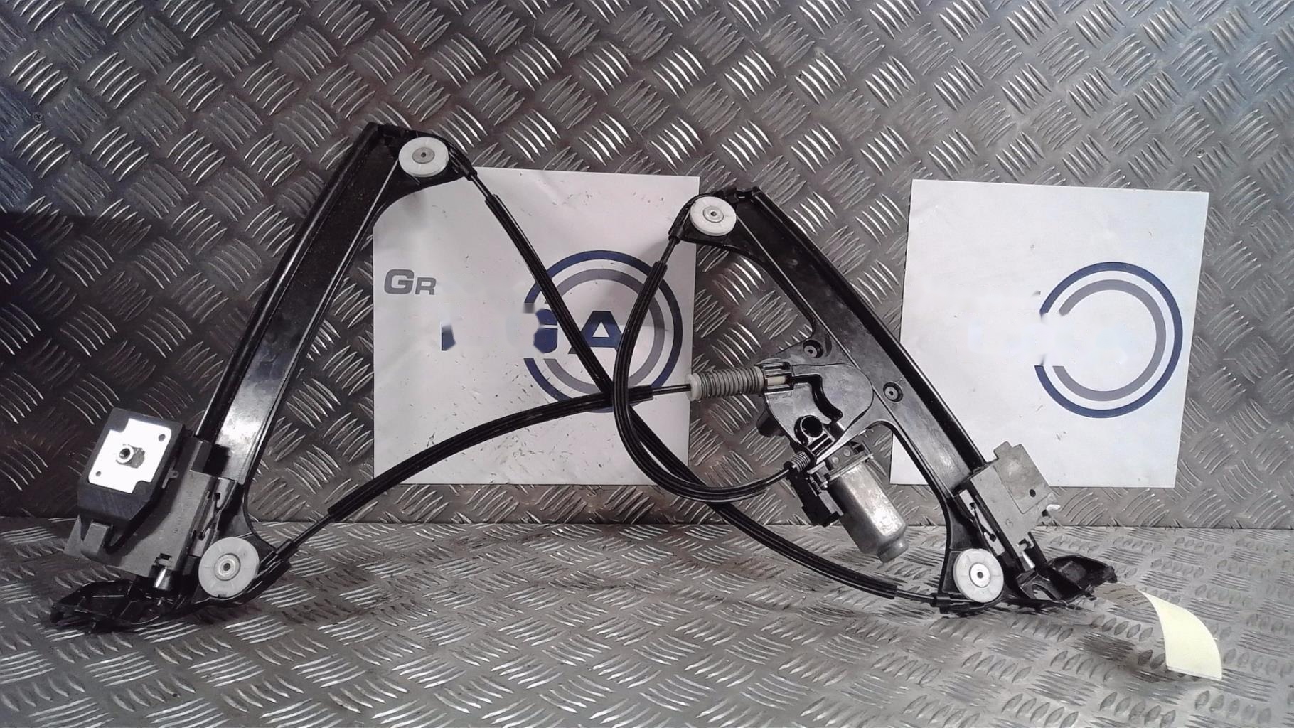 Leve vitre electrique avant droit