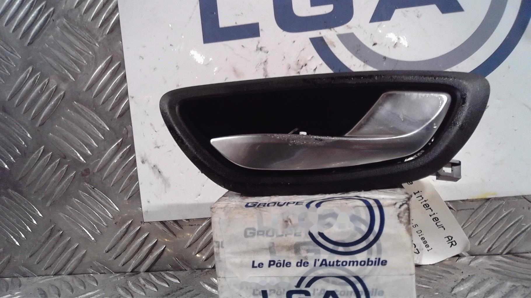 Poignee interieur arriere droit