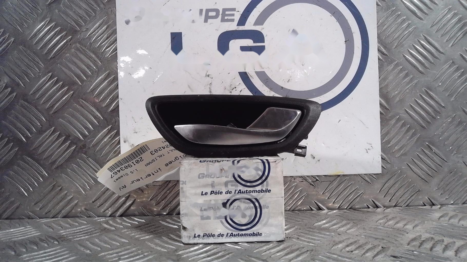 Poignee interieur avant droit
