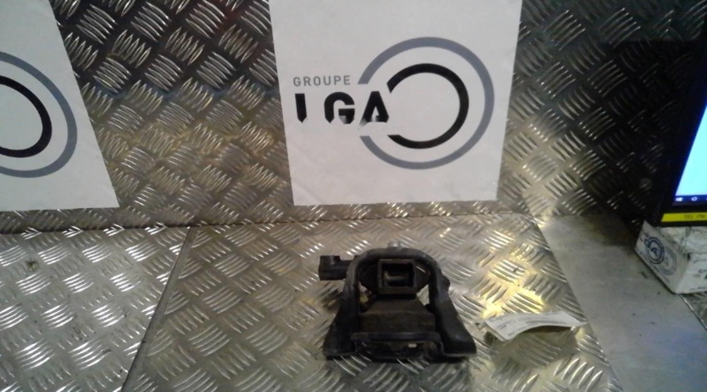 Support moteur gauche