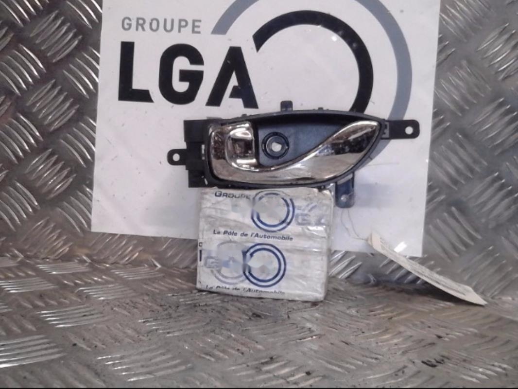 Poignee interieur avant gauche
