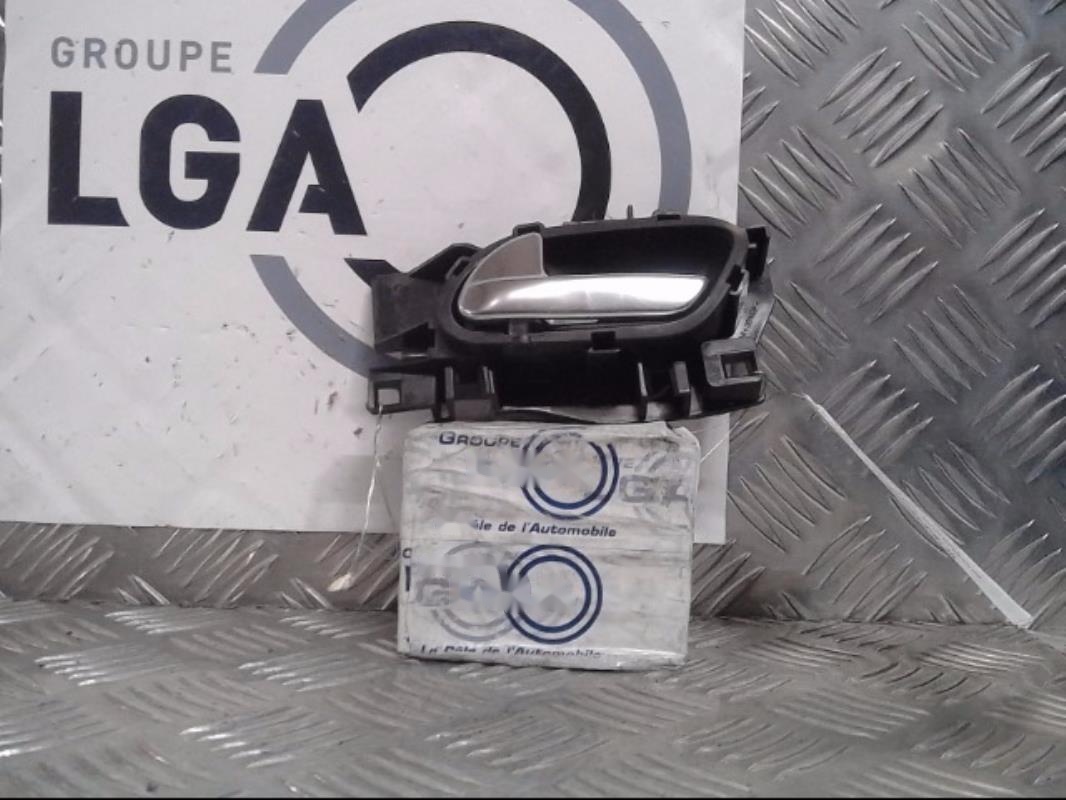 Poignee interieur avant gauche