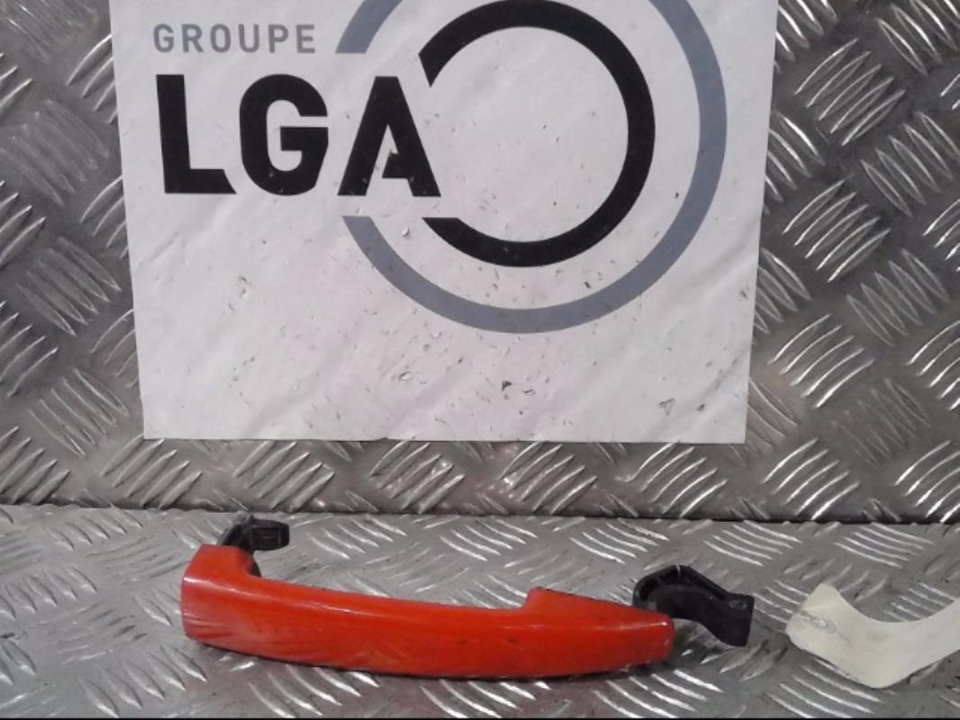 Poignee porte avant gauche